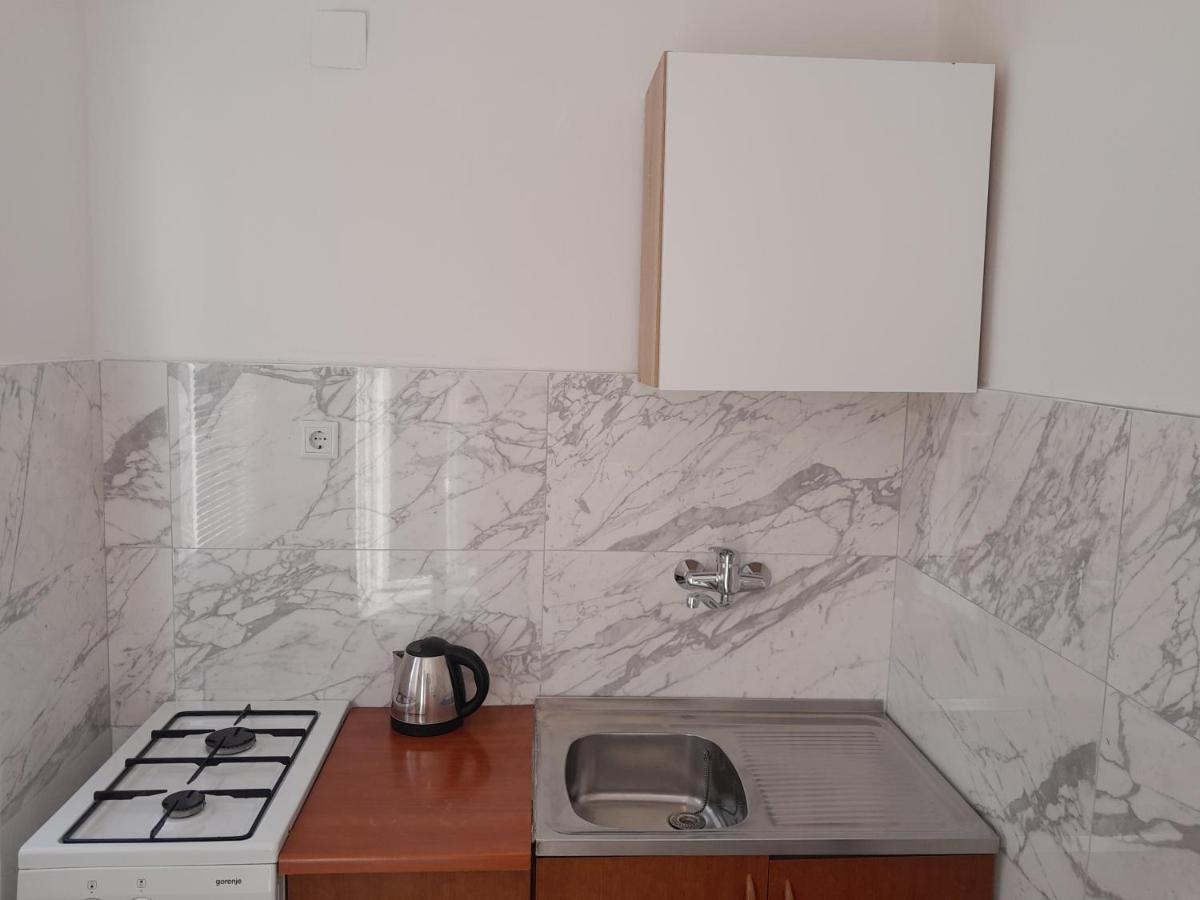 Apartmani Urlic Sreser Exterior photo