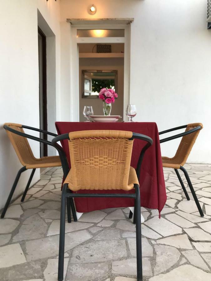 Apartmani Urlic Sreser Exterior photo